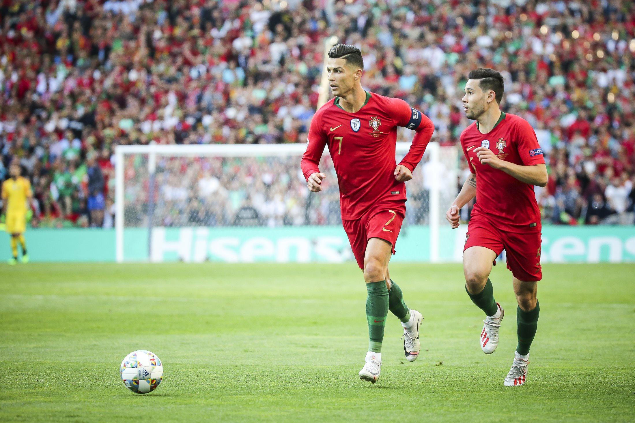 موعد مباريات دور ال16 دوري ابطال اوروبا 2025