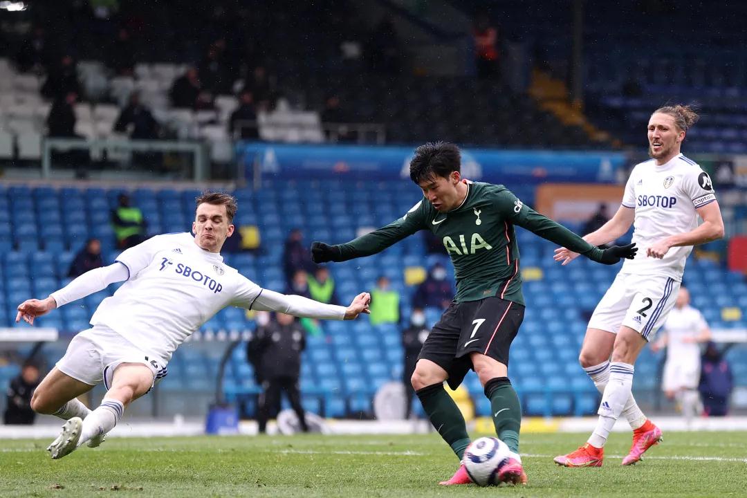 ترتيبات الدوري السعوديتطورات مثيرة وتنافس شرس بين الأندية