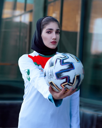 الأهلي وريال مدريد للشبابصراع العمالقة وبراعم المستقبل